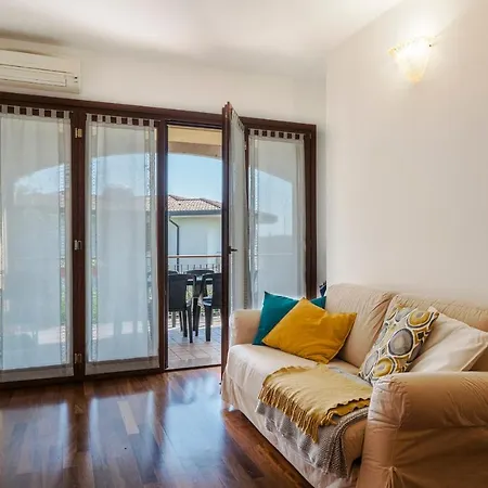 Quiet Place Close To Center Apartamento Desenzano del Garda